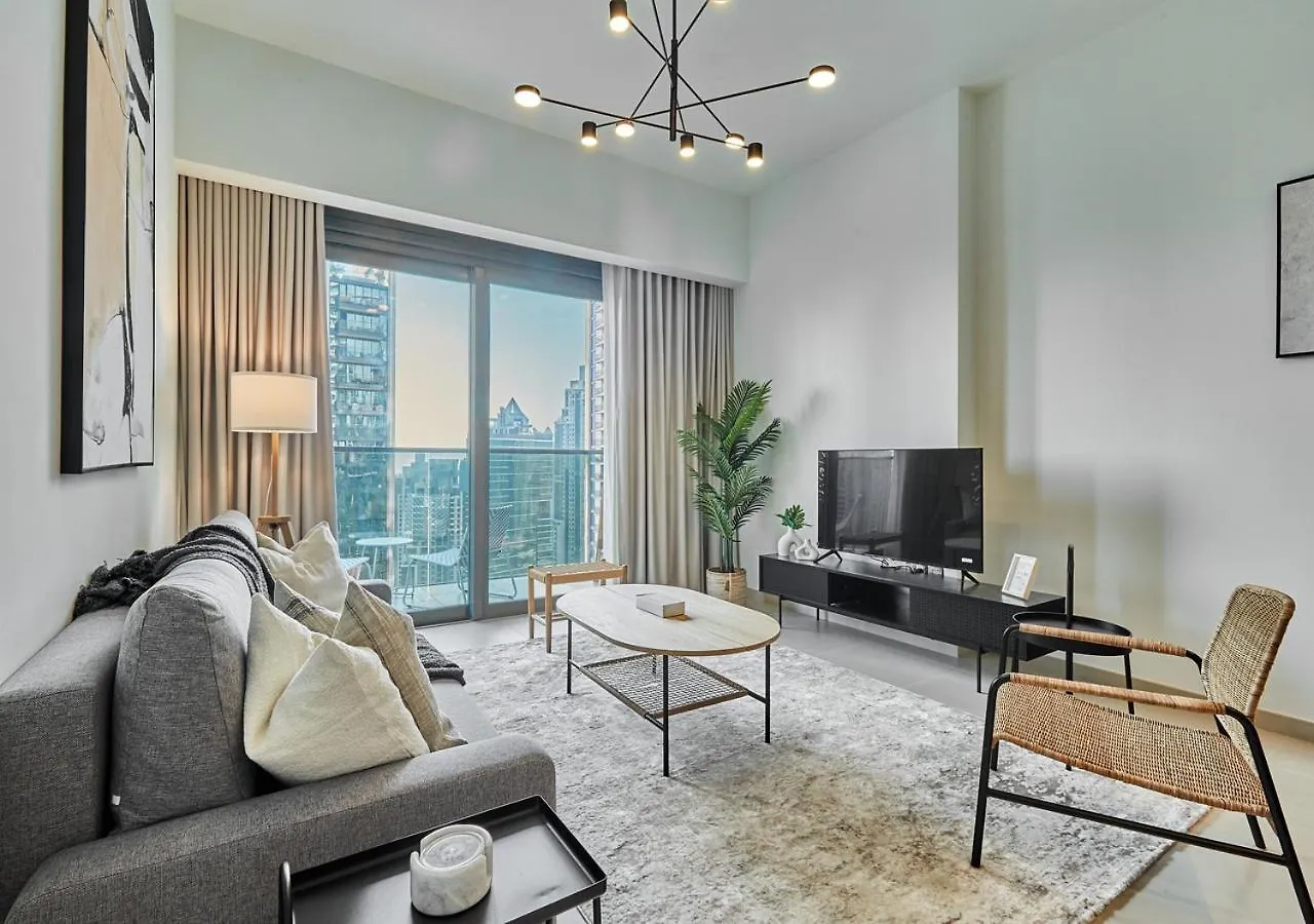 Lux 1 Bd Apartment, 2 Min Walk To Dubai Mall & Burj Khalifa - Act One Tower Apartment